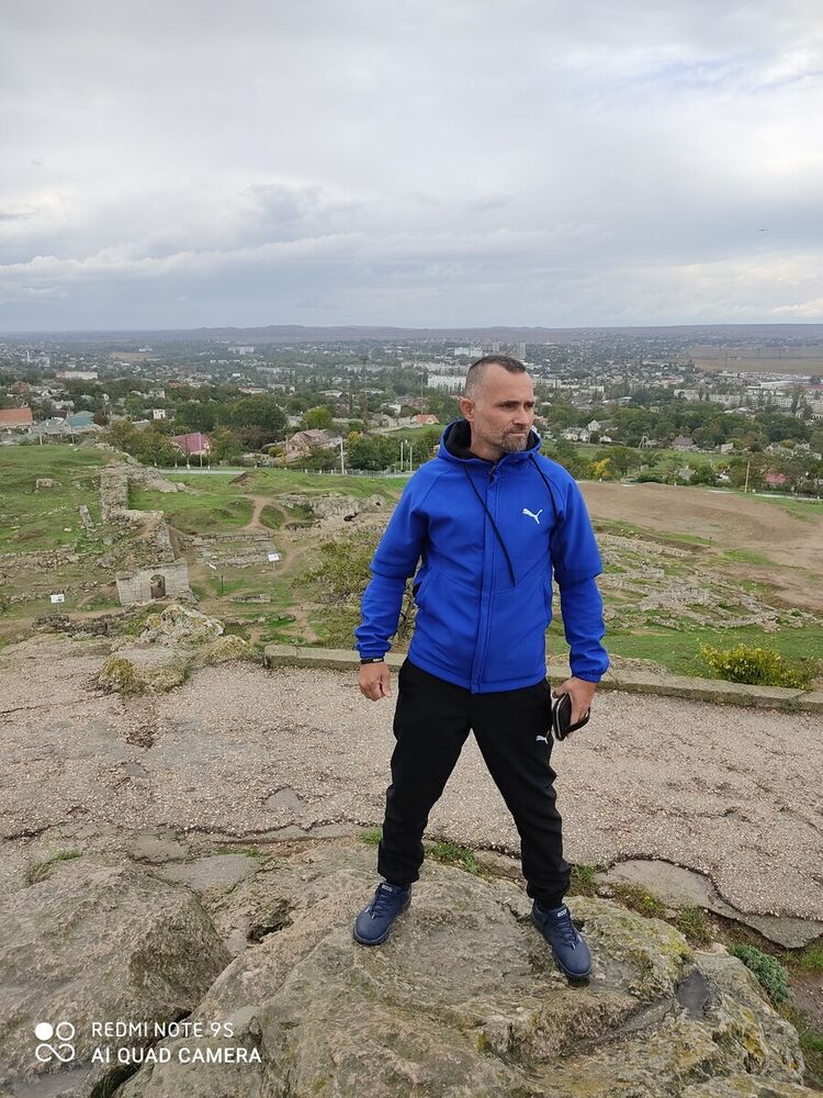  ,   Denis, 44 ,   ,   , c 