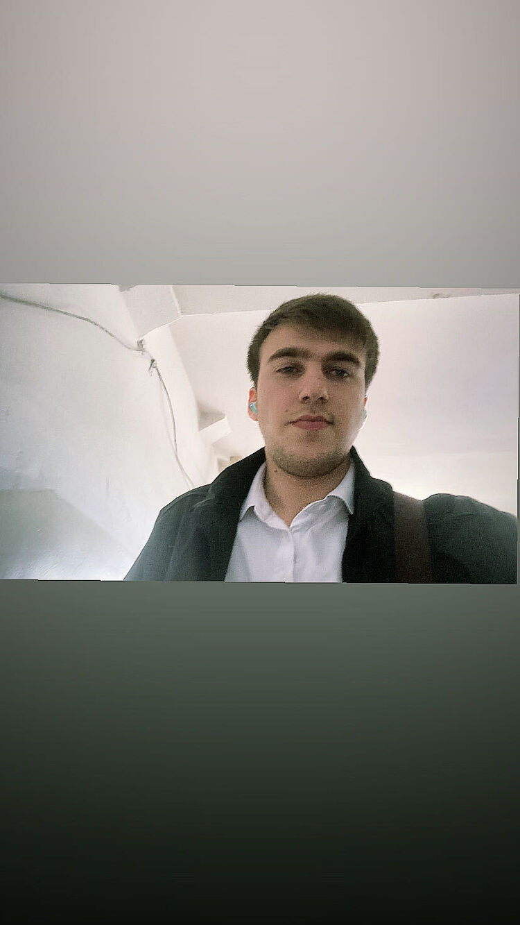  ,   Ramzes, 21 ,   ,   