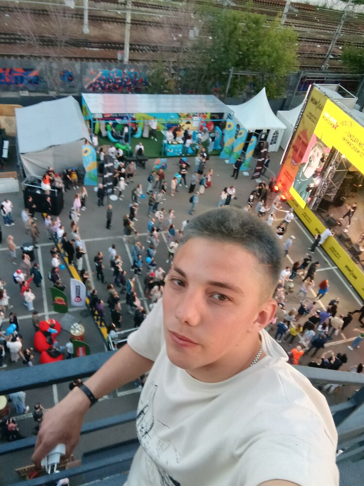  45608924  , 25 ,    