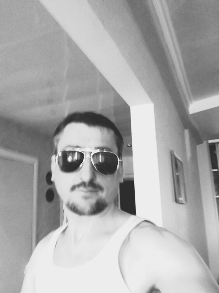  ,   M, 42 ,   ,   , c 