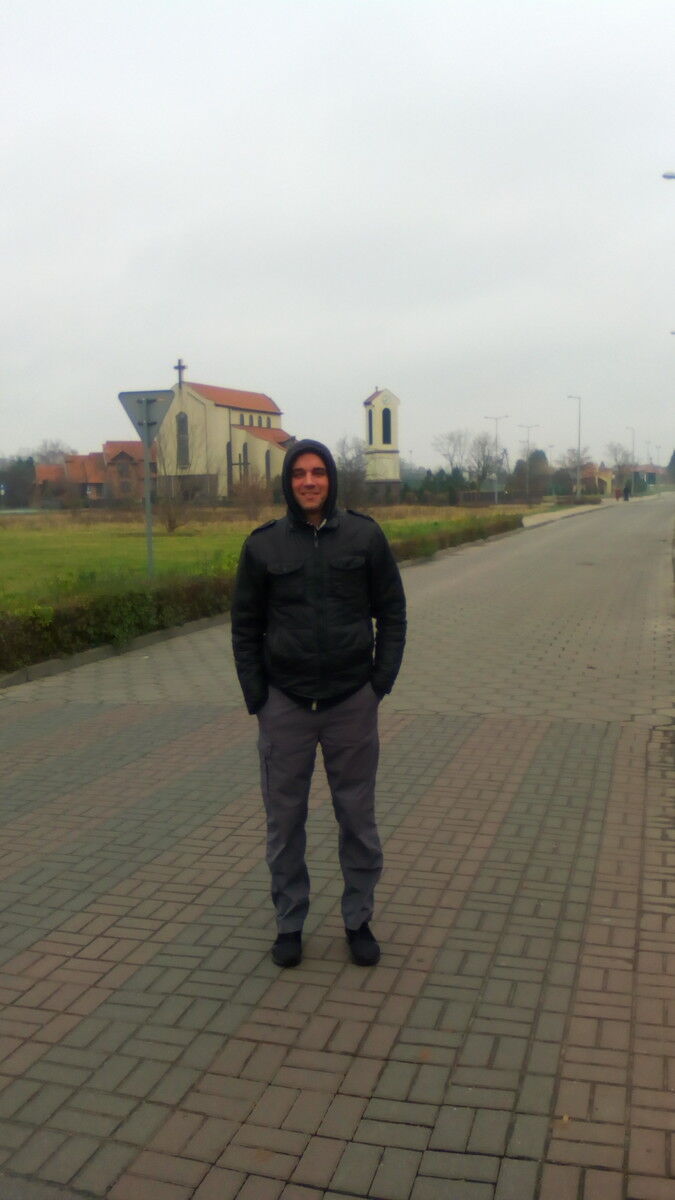  18646814  , 42 ,    
