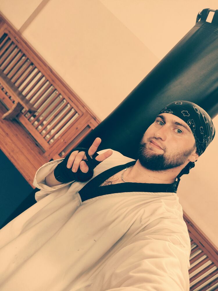  41038774  , 30 ,    
