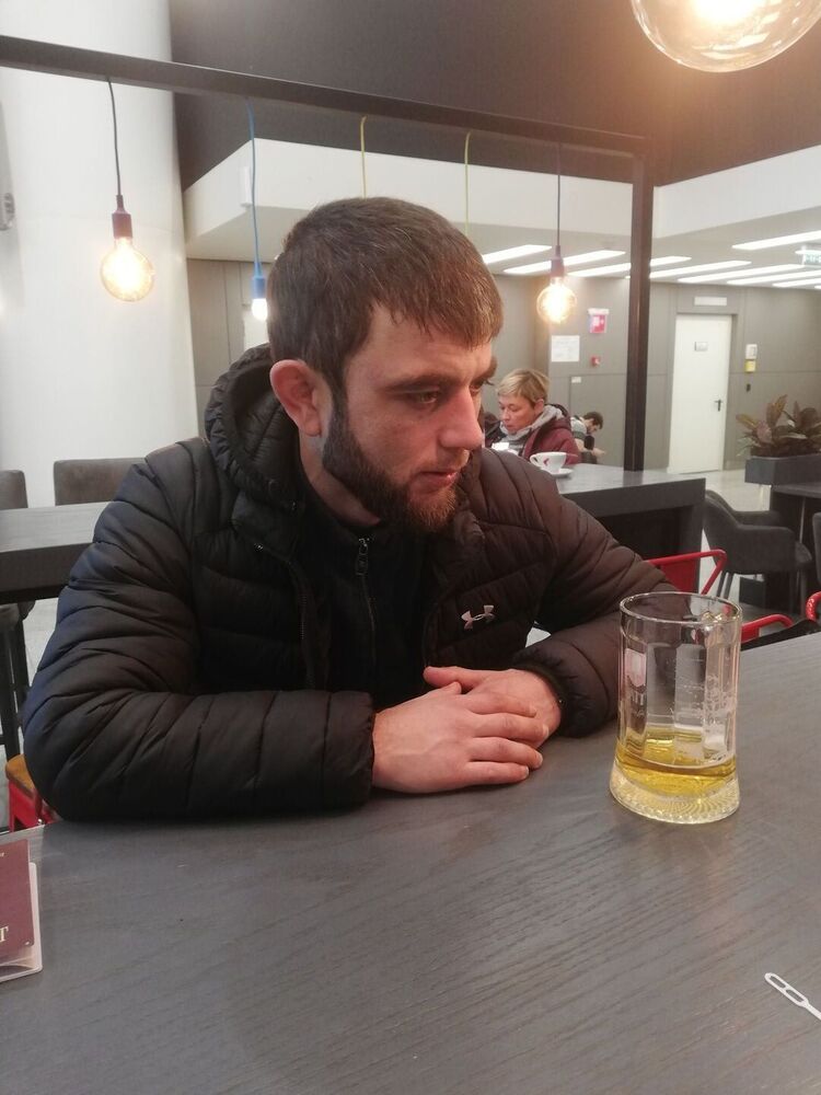  39376574  , 33 ,    