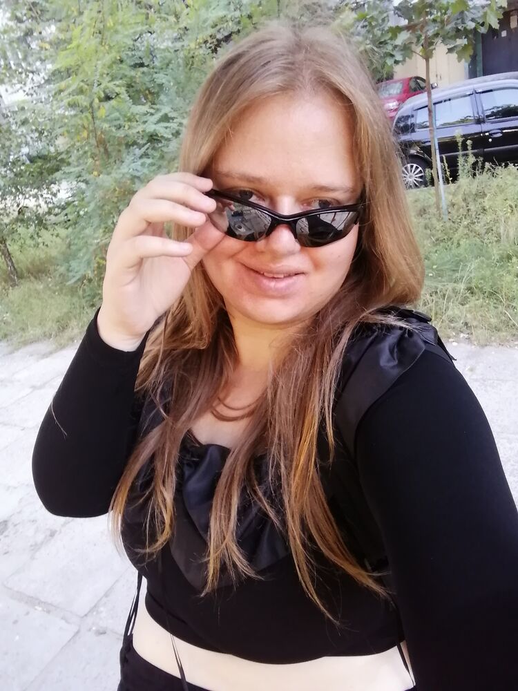  53373704  , 34 ,    