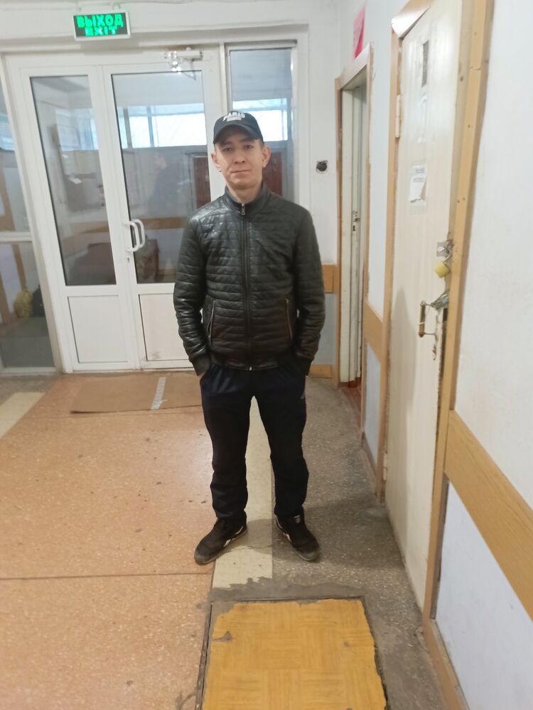  48709334  , 33 ,    