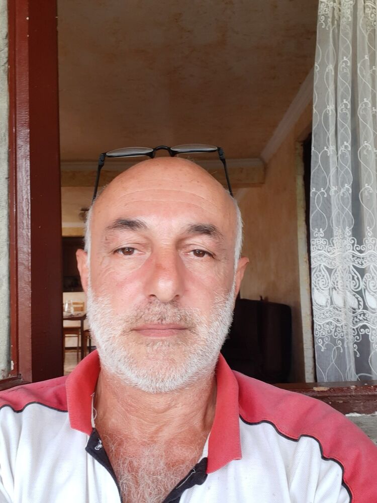  17668404  Boria, 59 ,    