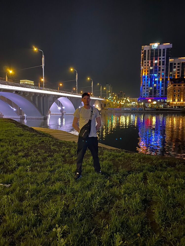  -,   Vasily, 35 ,   ,   , c 
