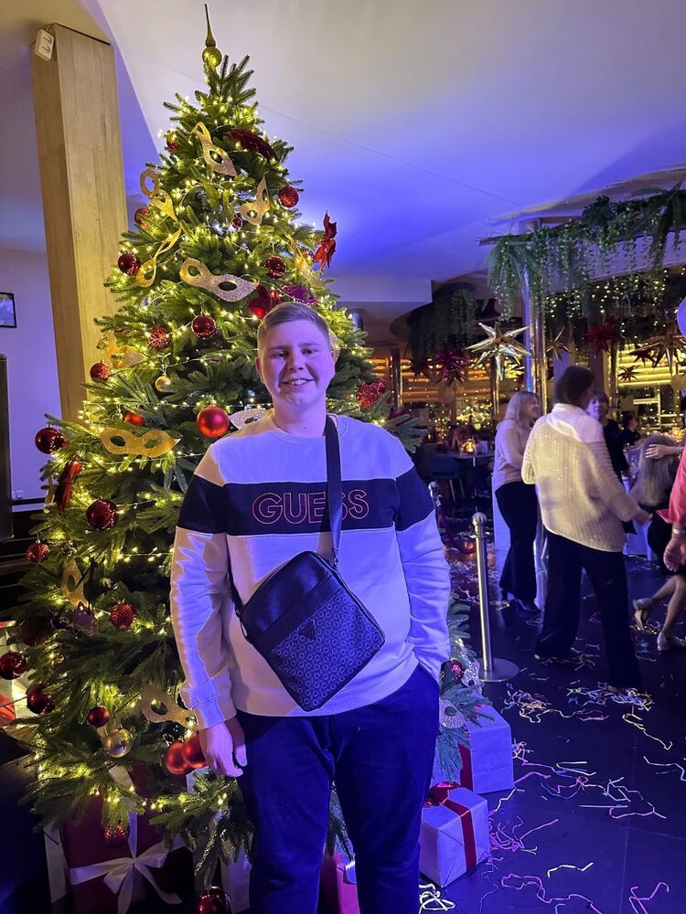 ���� 40948034 ����� ������, 22 ����, ���� ���������� � �����-����������