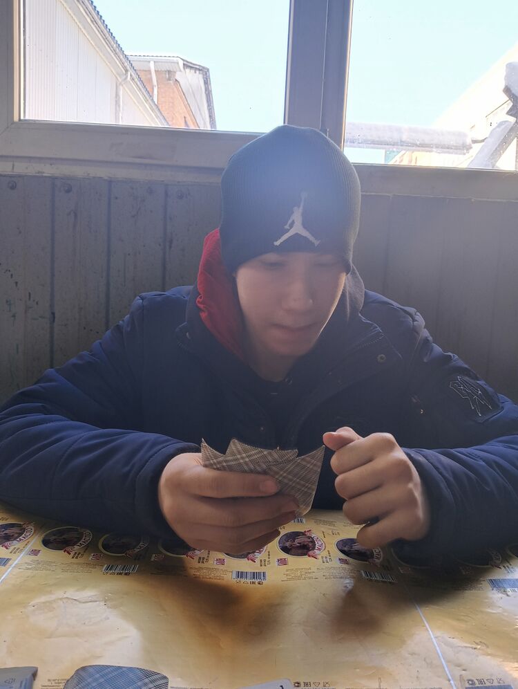  54494754  , 19 ,    -