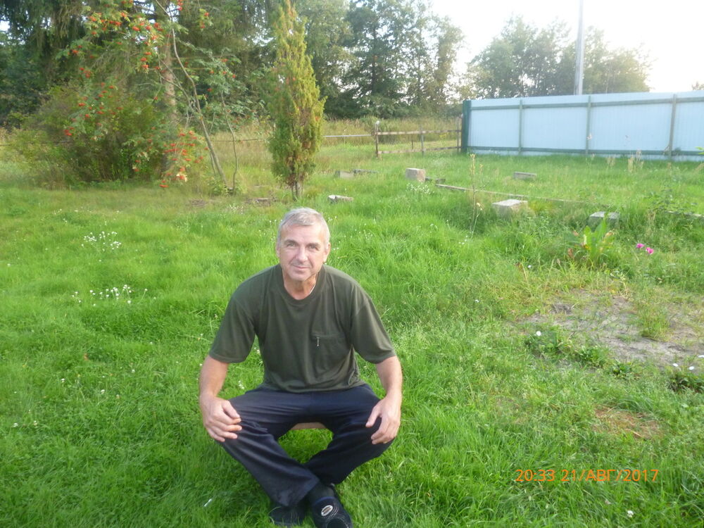  ,   Kolja, 58 ,   