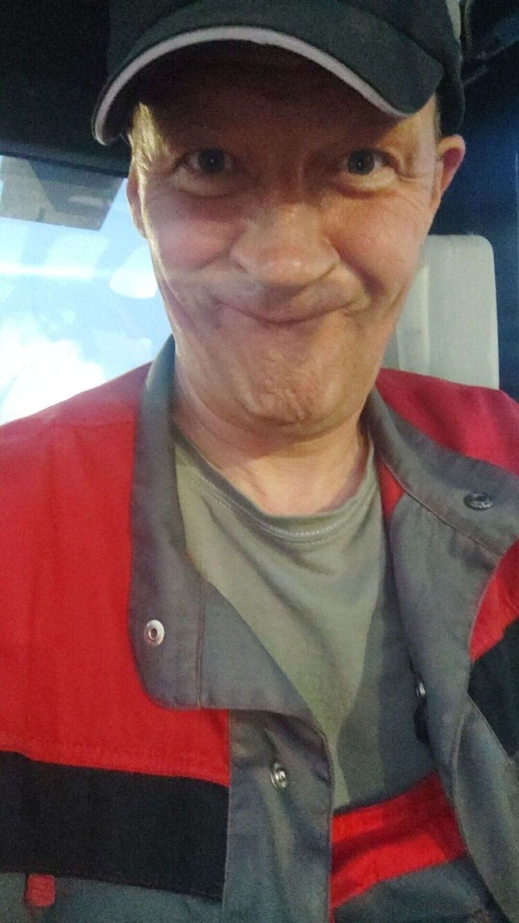  37279604  , 45 ,    