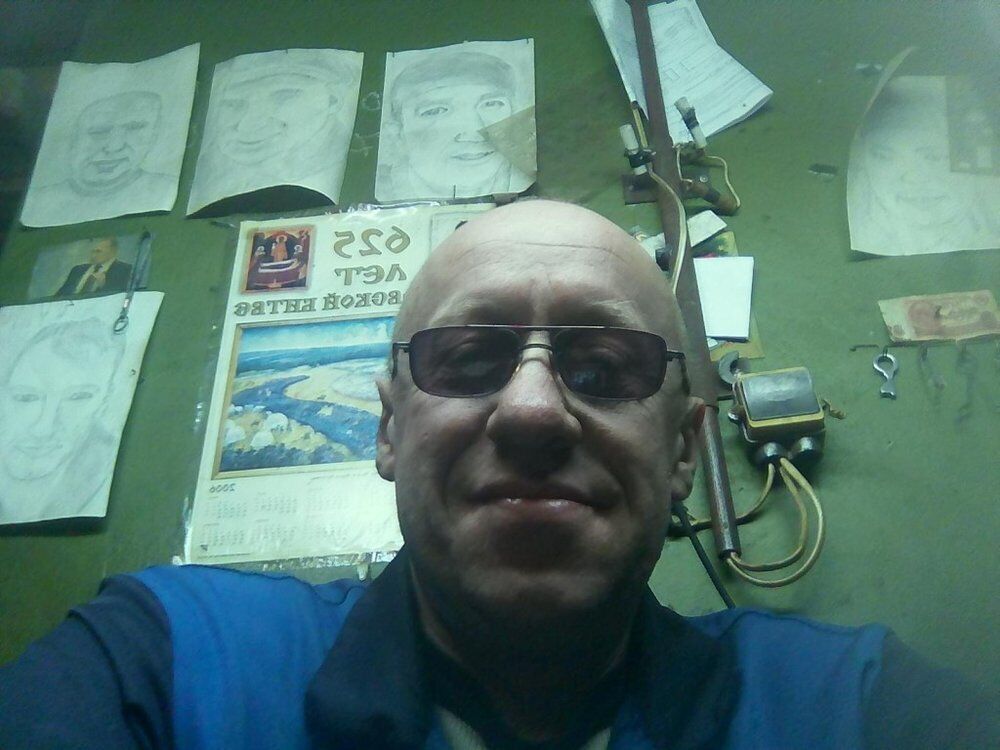  45317664  Andrey, 51 ,    