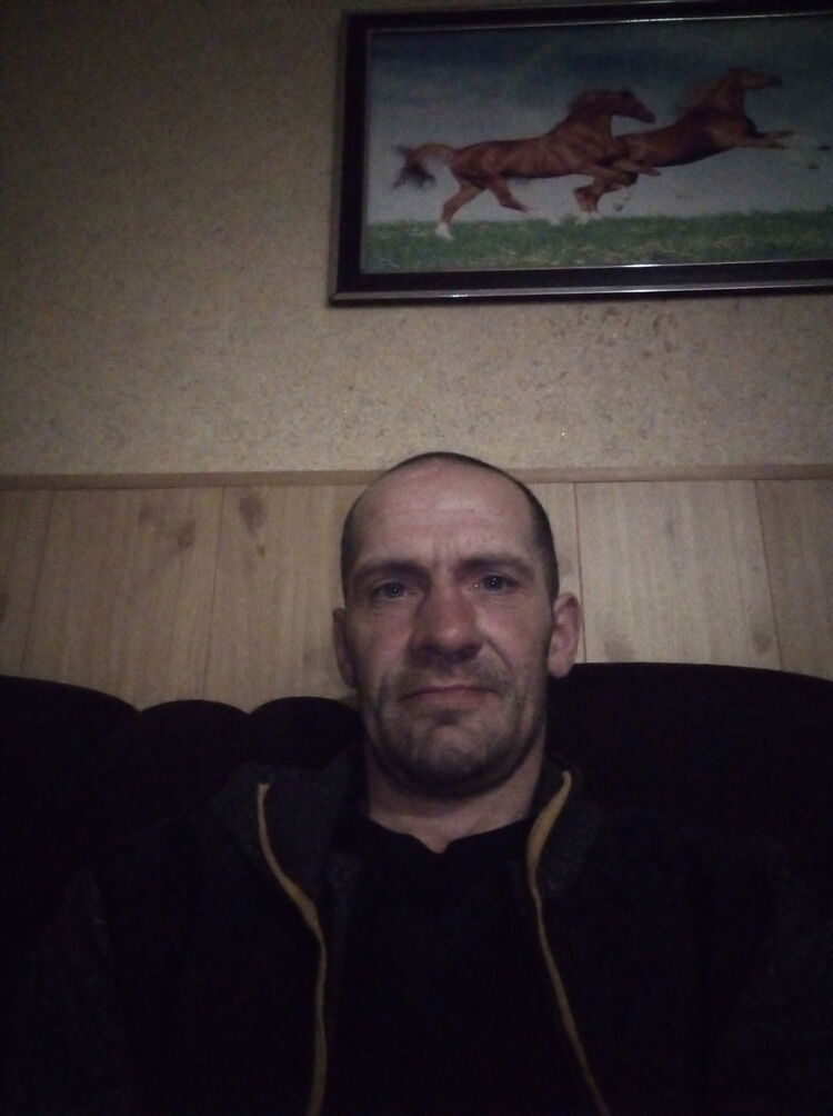  25749034  , 45 ,    