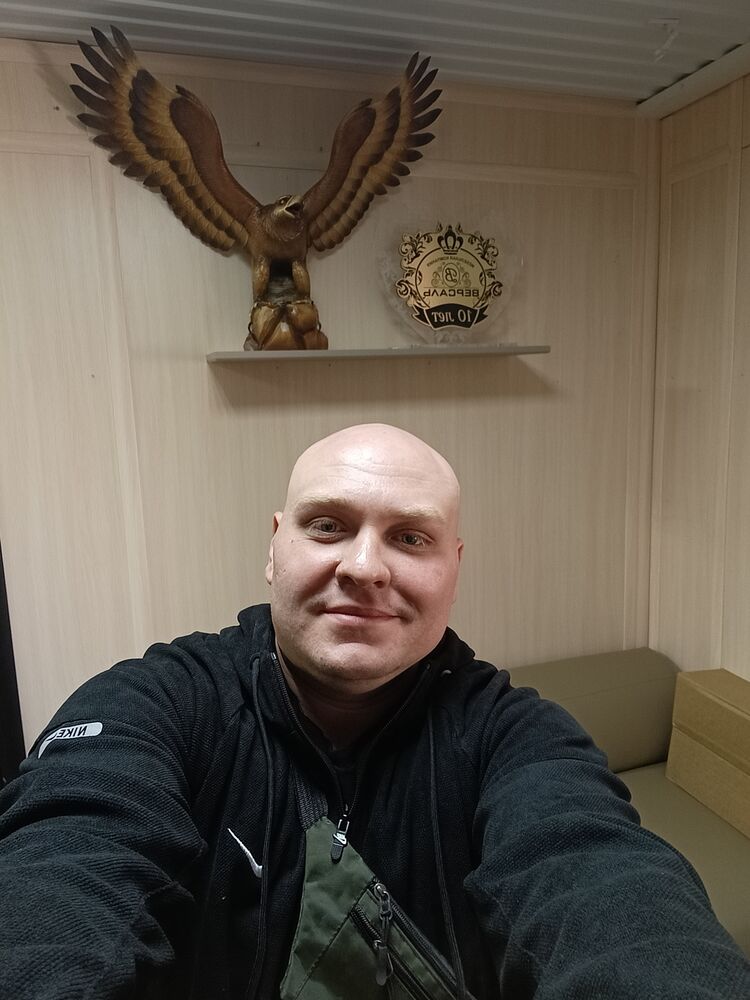  53208494  Vladimir, 28 ,    