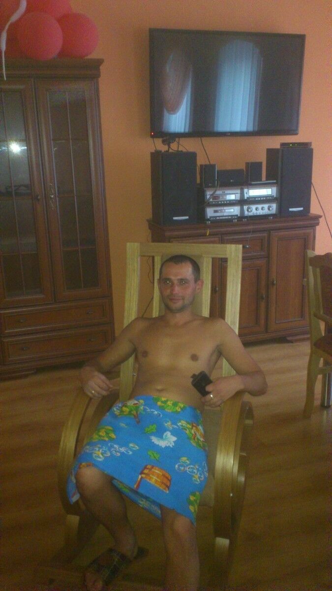  ,   Wadim, 42 ,   ,   , c 