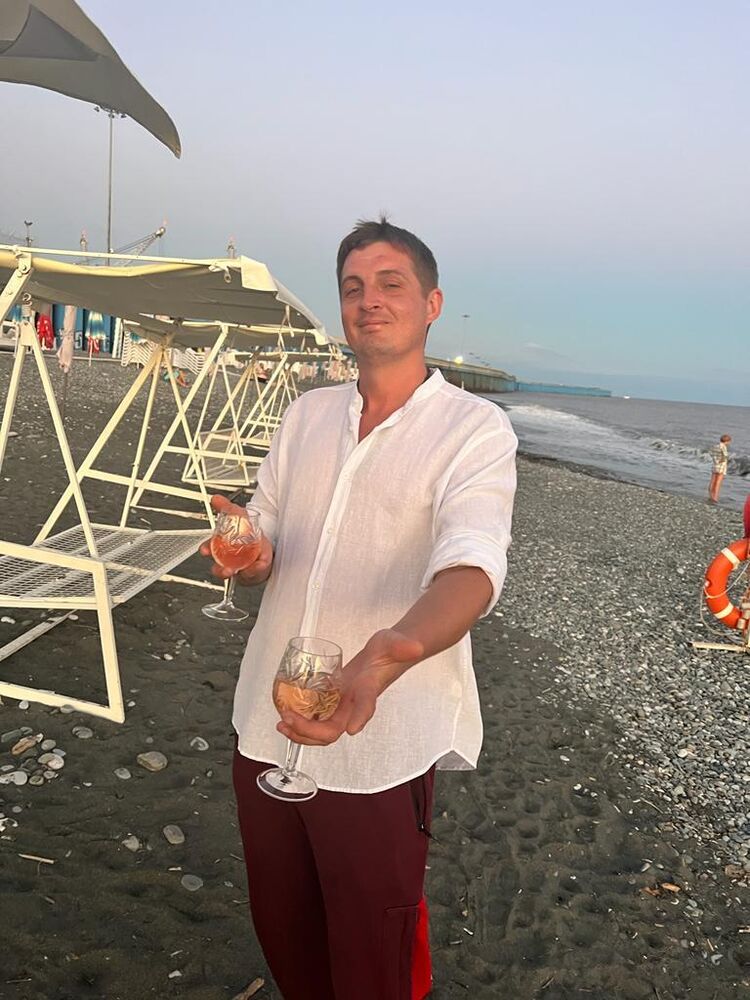  ,   Vladislav, 34 ,     , c 