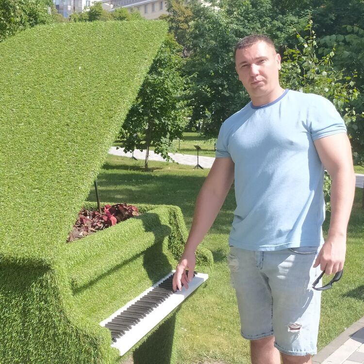  ,   Alexey, 39 ,   ,   