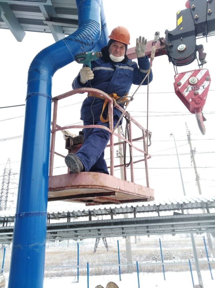  24715544  , 64 ,    