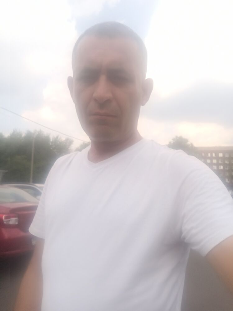  28349774  , 52 ,    