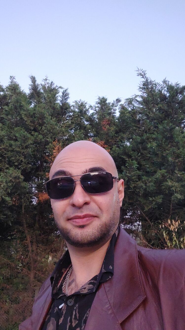  -,   Vardan, 33 ,     , c 
