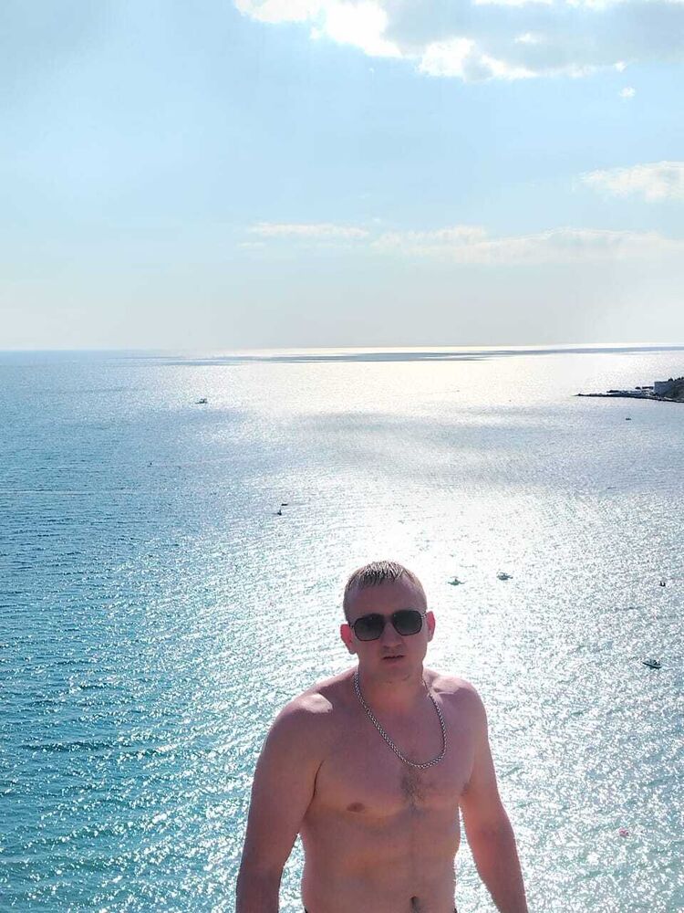  53158764  , 32 ,    -