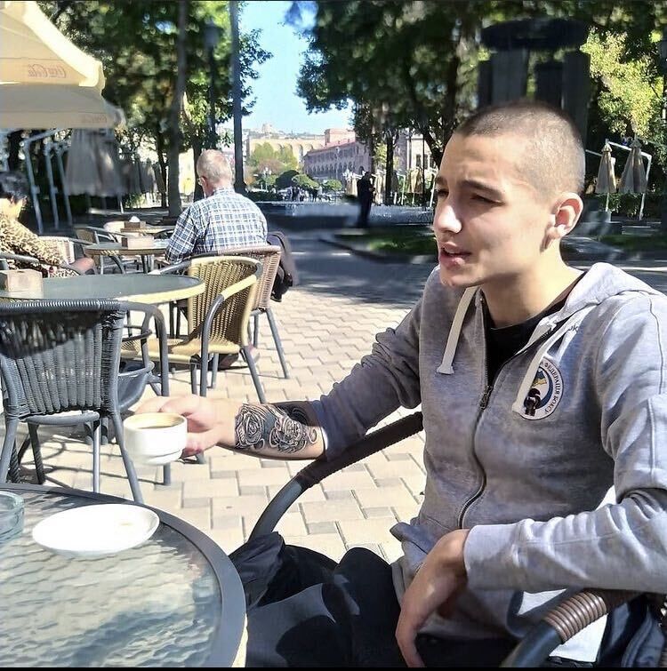  ,   Andranik, 19 ,   ,   