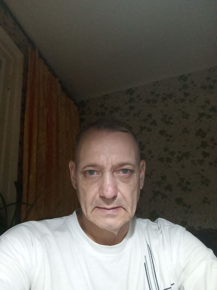  48238044  , 37 ,    