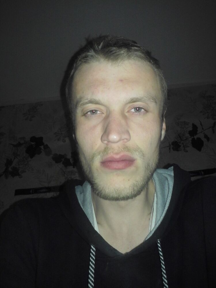  9297594  , 32 ,    