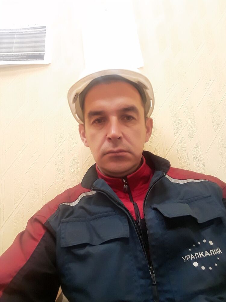  21163464  , 44 ,    