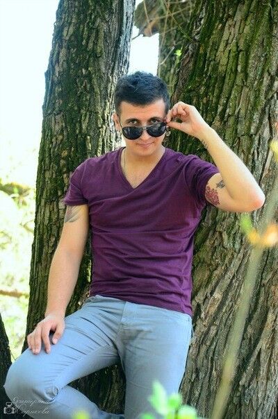  13028164  Maks, 36 ,    