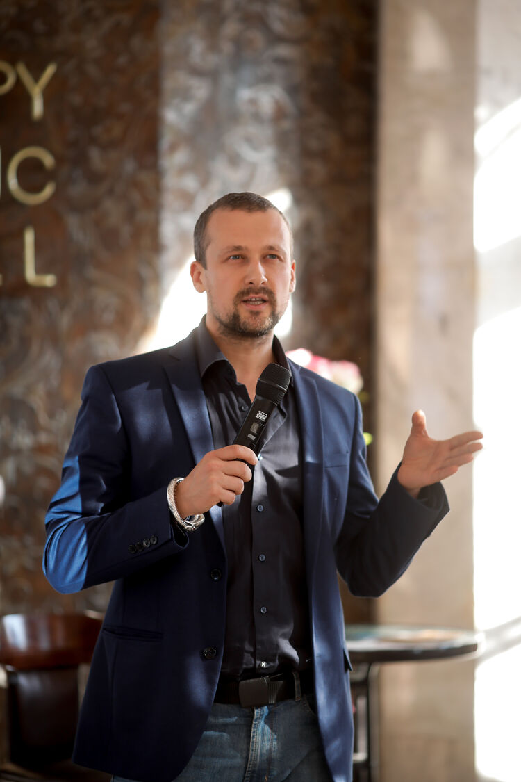 ���� 42938304 ������� ������, 27 ���, ���� ���������� � ����������