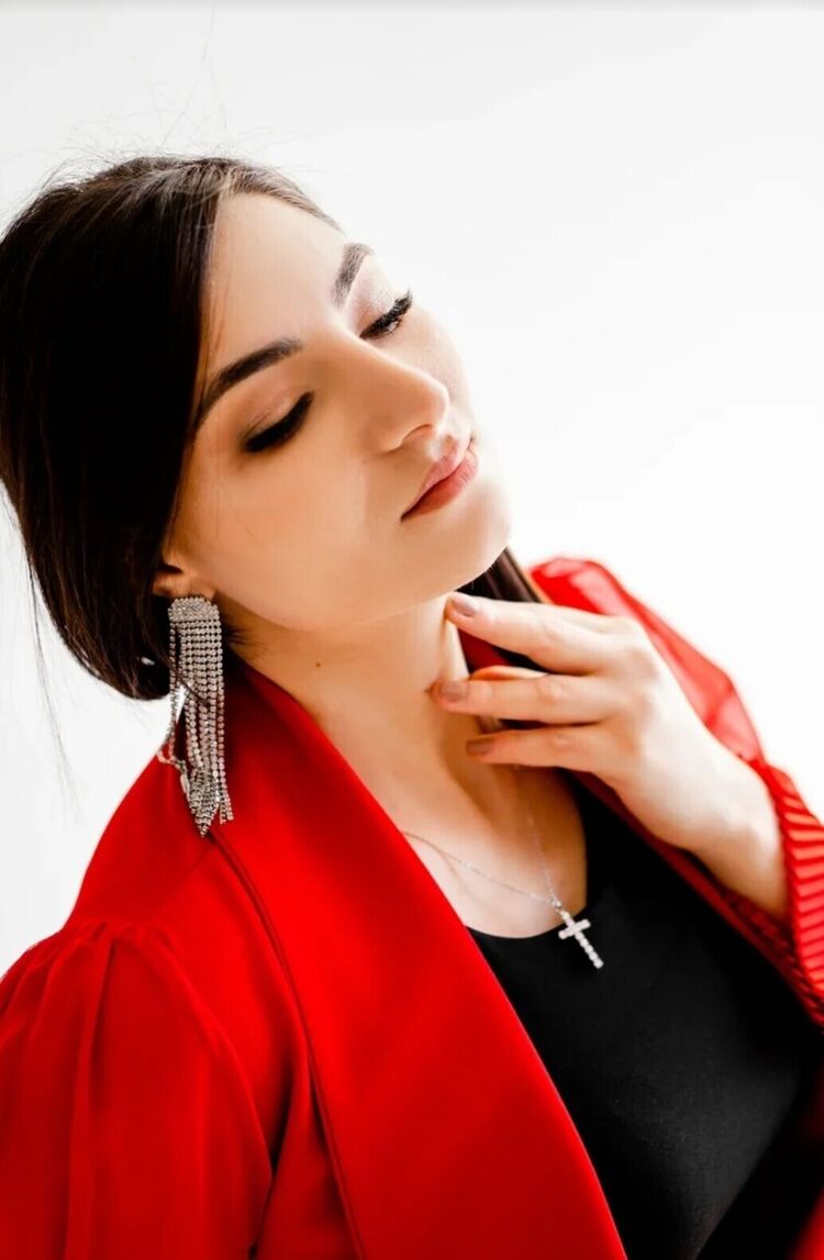  48206264  Mariam, 28 ,    