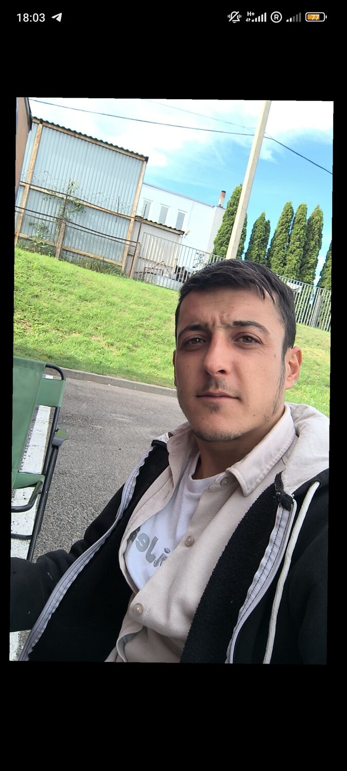  53791904  Muhammet Ali, 25 ,    