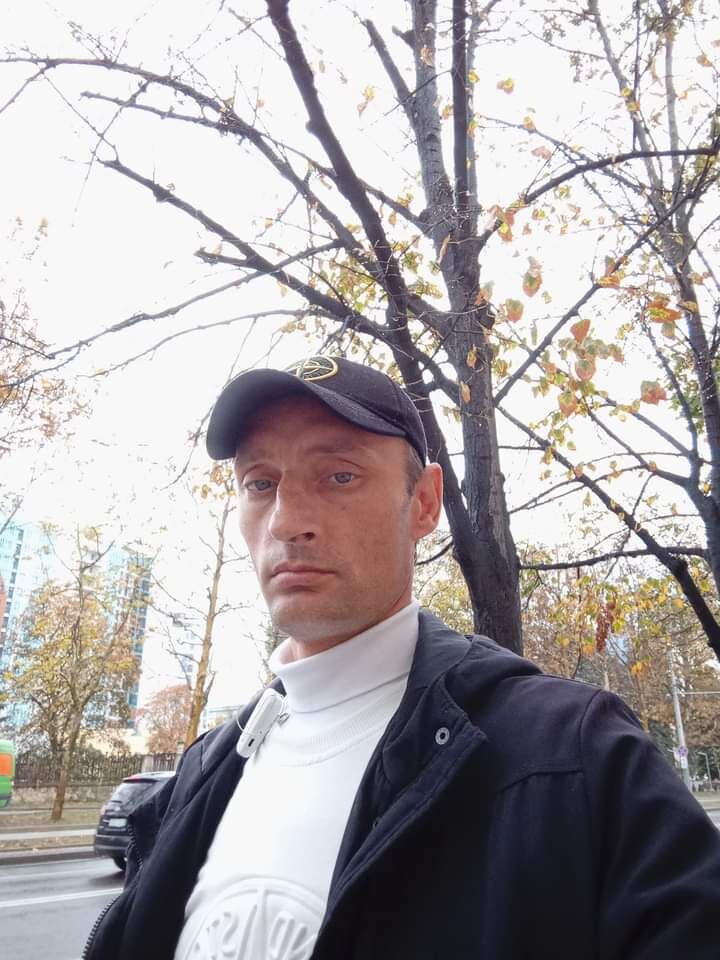 ,   Petru, 37 ,   ,   , c 