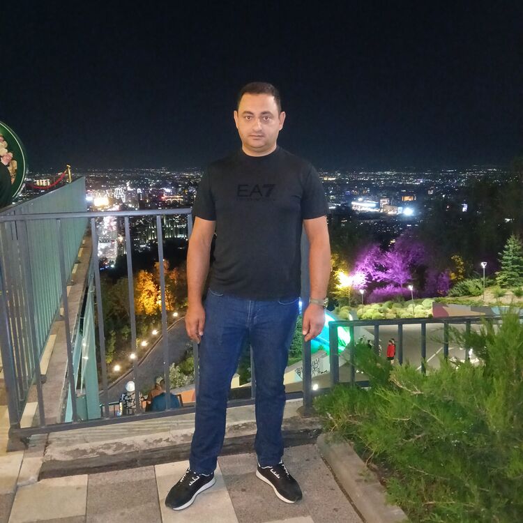  ,   Sahib, 37 ,     , c 