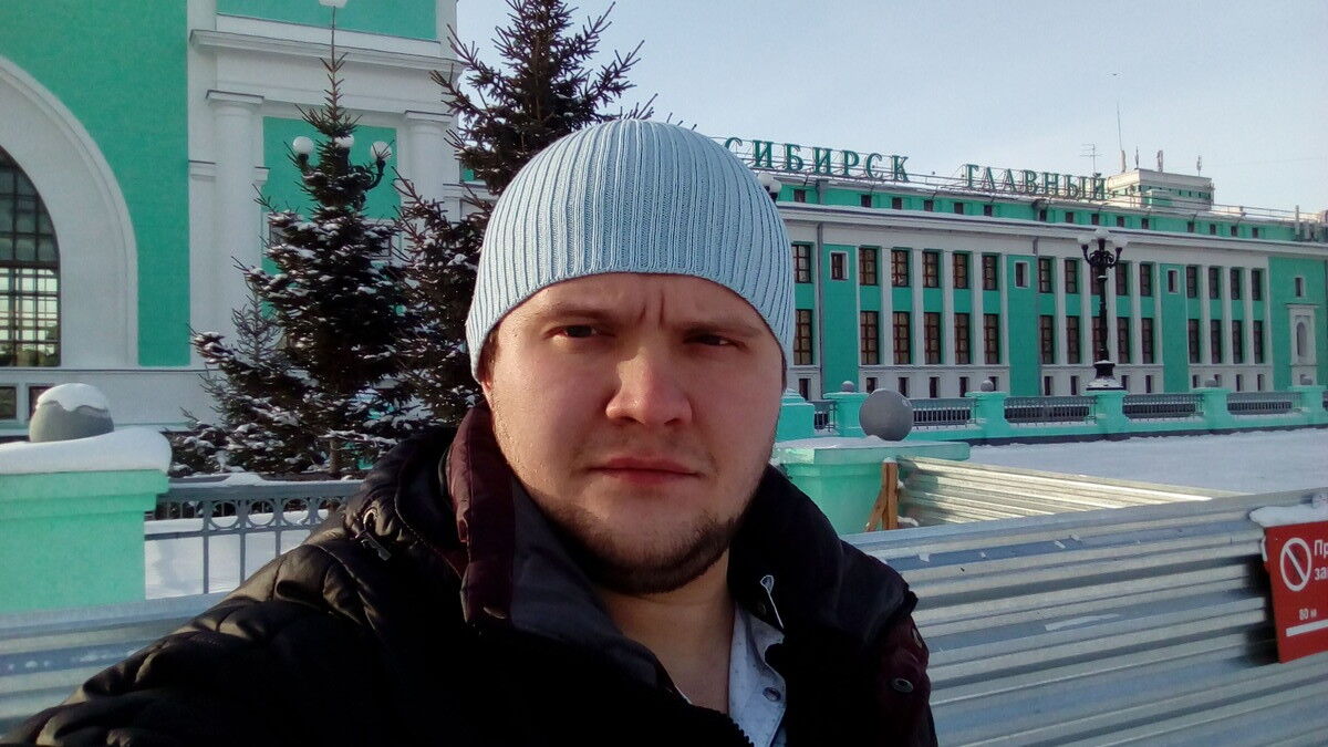  8460084  SLaVik, 35 ,    