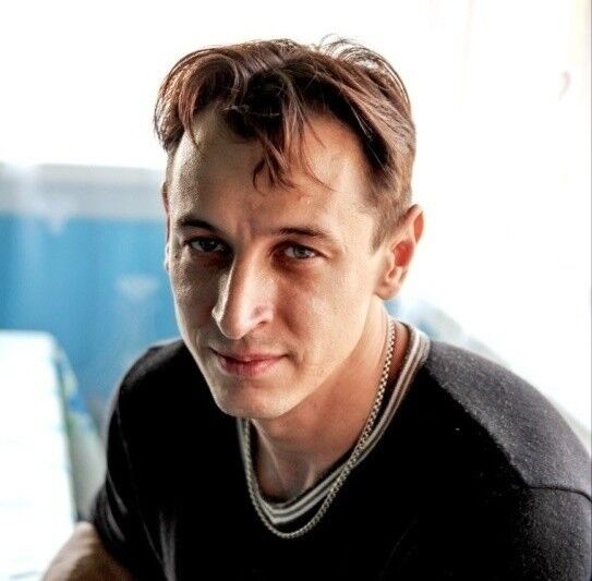 ���� 18353894 ������� �����, 42 ����, ���� ���������� � ��������