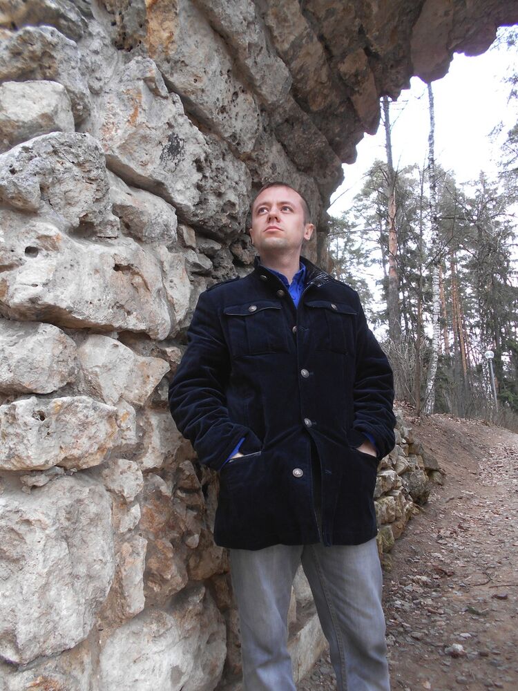  8372014  Darkwoods, 44 ,    