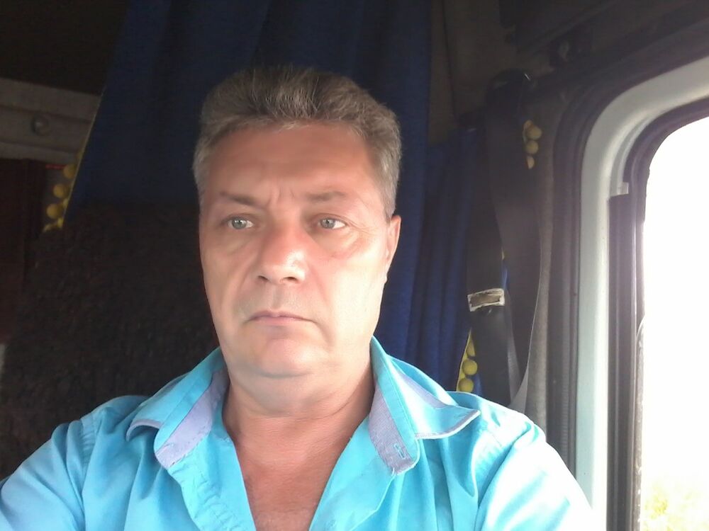  10219284  Roman, 61 ,    