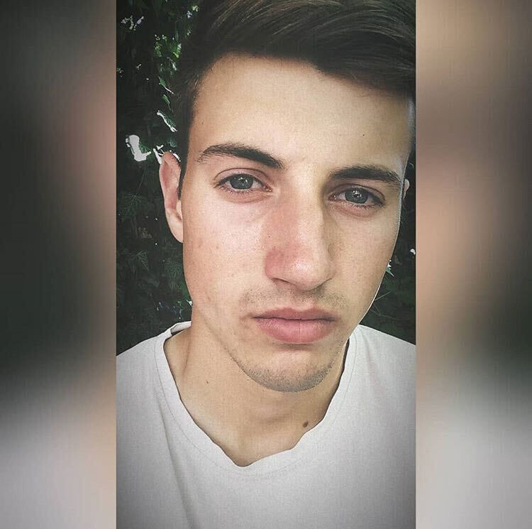  ,   Alex, 25 ,   ,   , c , 