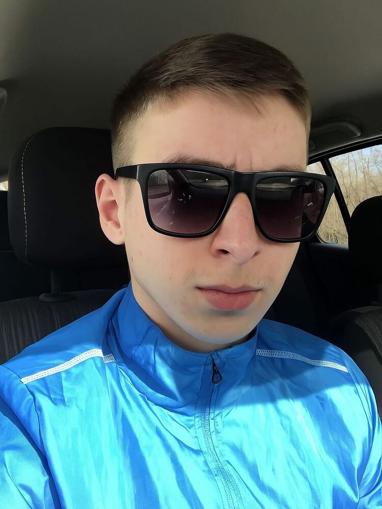  ,   Austris, 24 ,   ,   