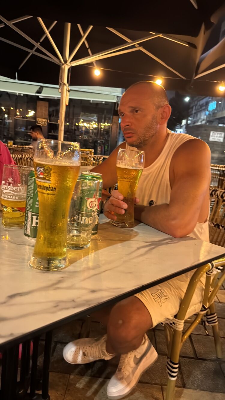  ,   Andrey, 42 ,   ,   , 