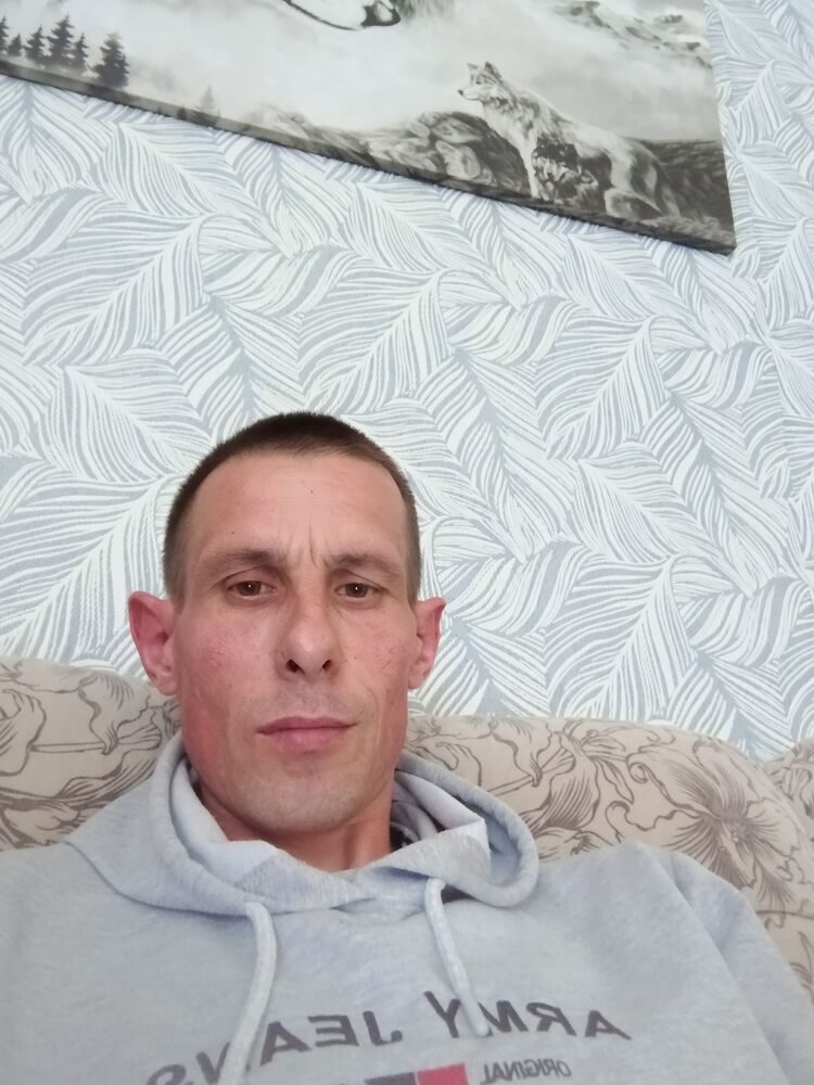  46654734  , 42 ,    