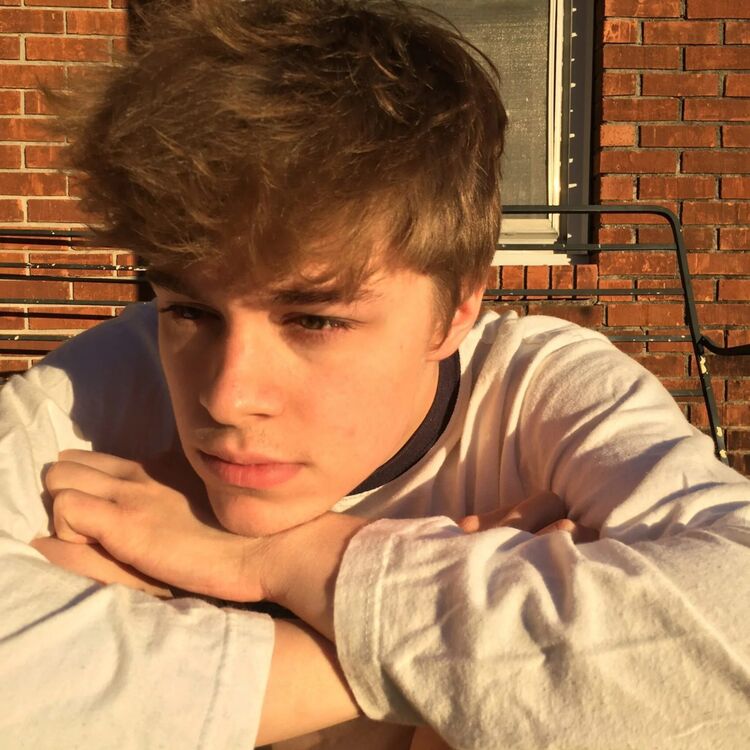 ���� 40228334 ����� �����, 21 ���, ���� ���������� � ������