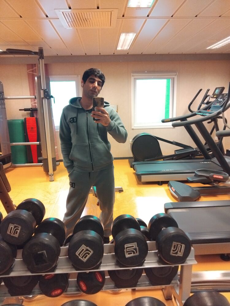  49943664  Murad, 33 ,    