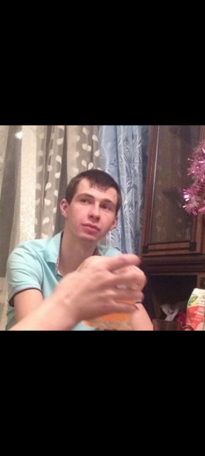  29795284  Konstantin, 33 ,    