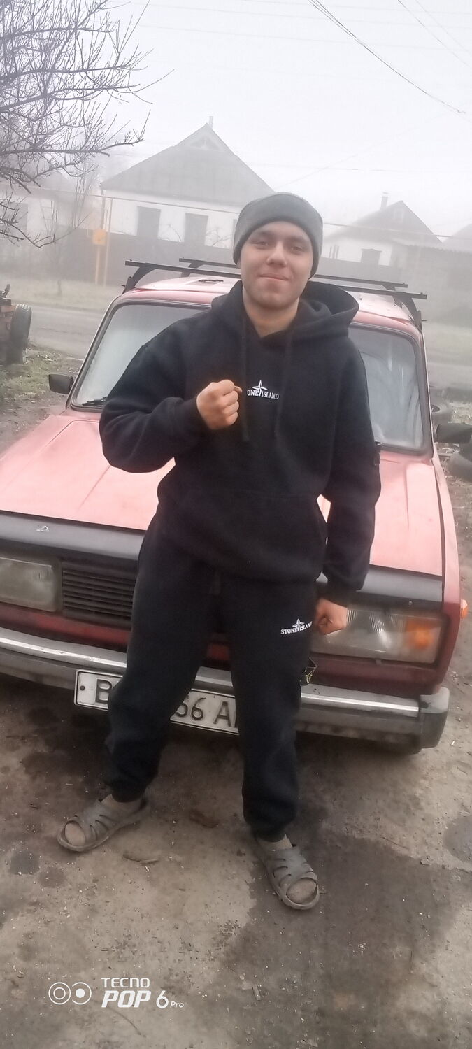  40285294  , 21 ,    