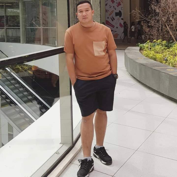  Surakarta,   David, 38 ,   ,   