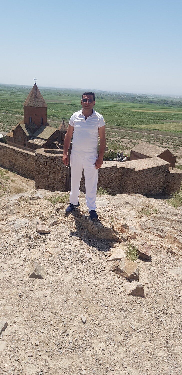  26949734  Artyom, 47 ,    