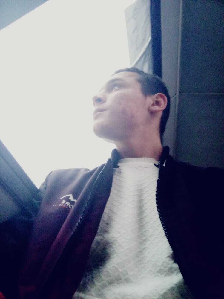  41112594  Oleg, 21 ,    